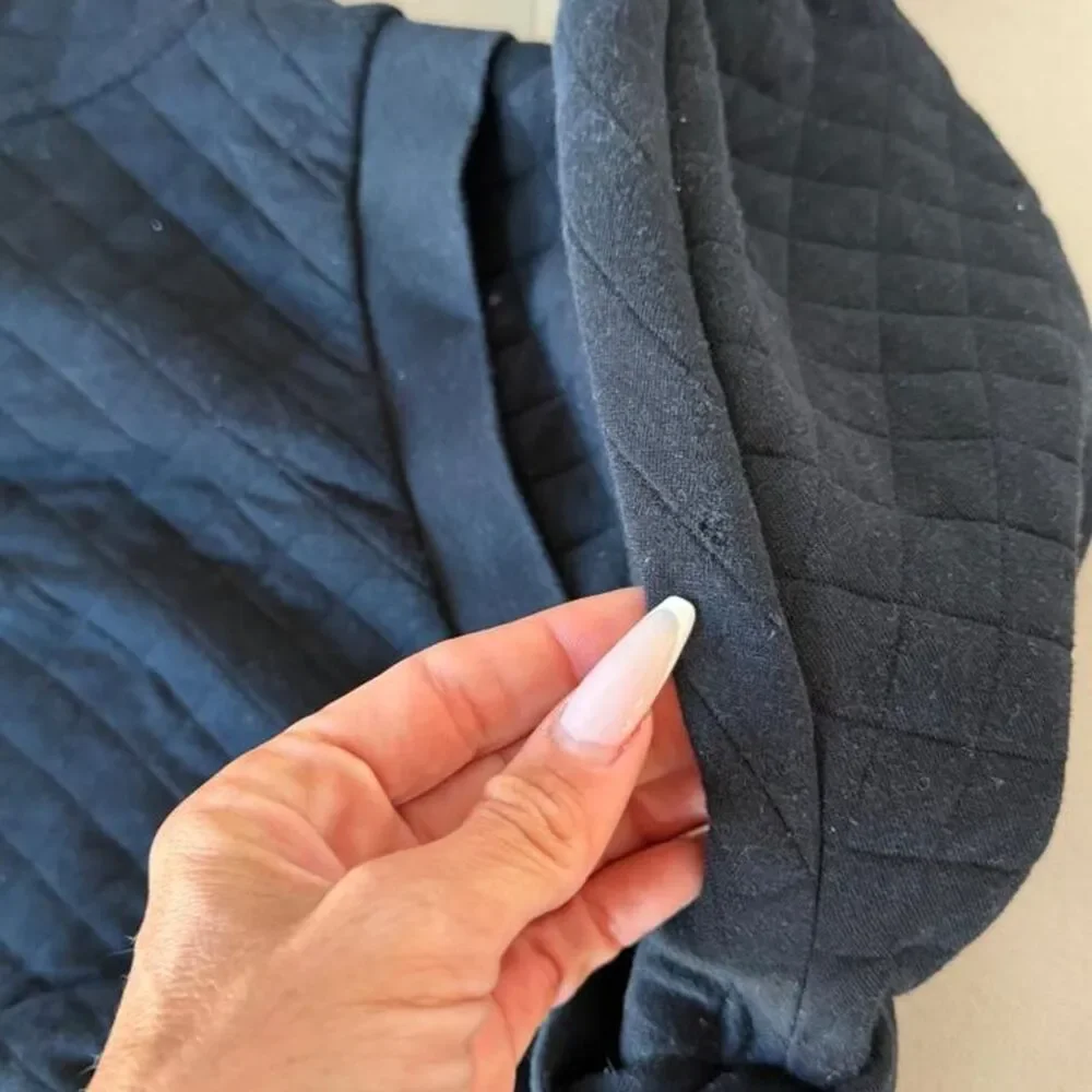 ALO Quilted Cropped Arena Hoodie Black Size XS